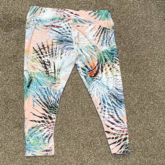 Tropical Legging - Picture 3 of 3